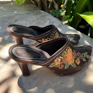 Made in spain leather embroidered mule clogs size 38 Pedro miralles